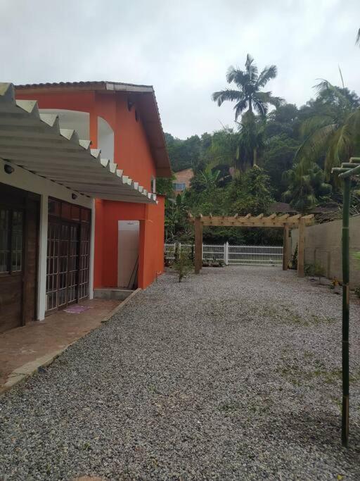 Casa Charmosa Na Matinhos