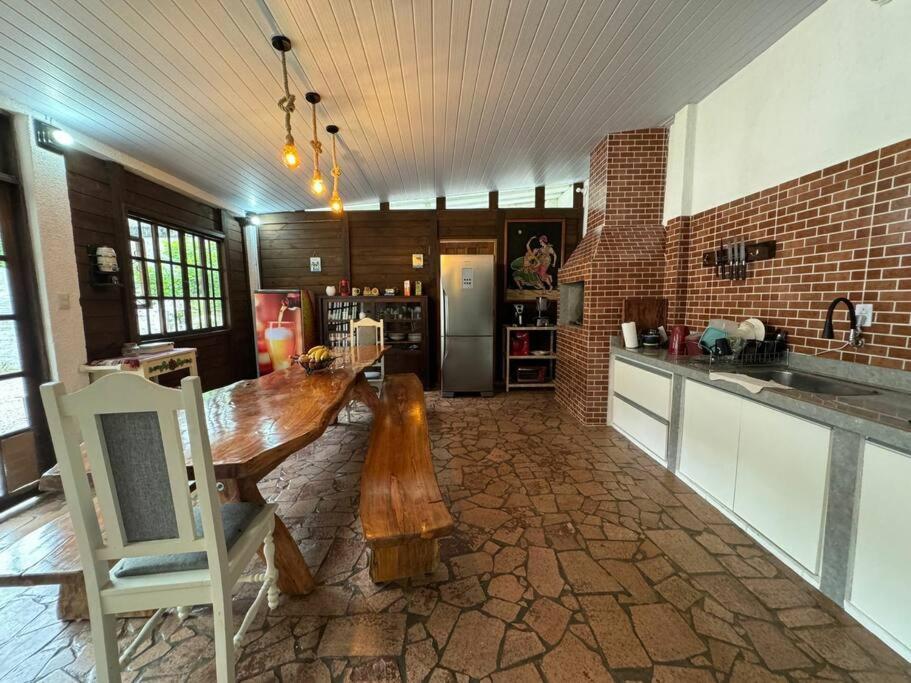 Casa Charmosa Na Holiday home Matinhos
